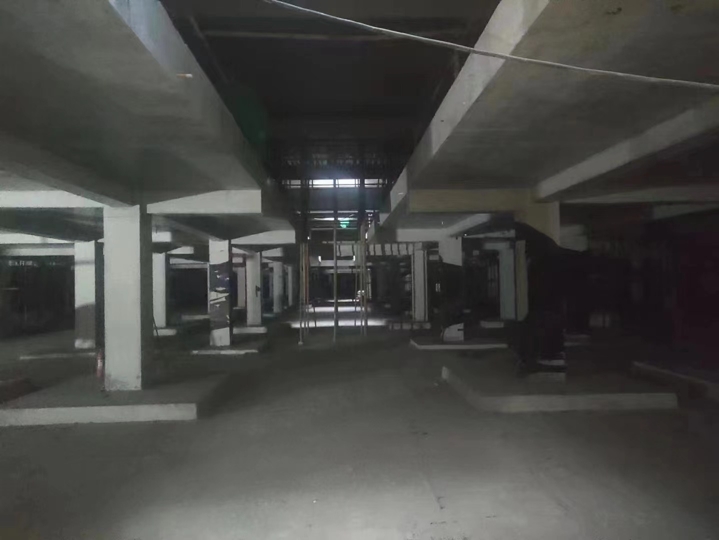 丹东山东又一个上海博普LOFT车库拔地而起
